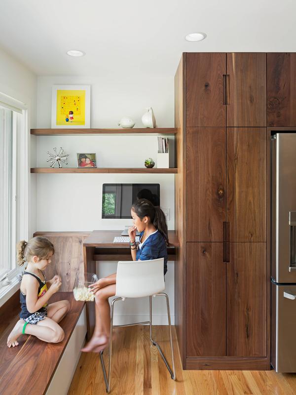 Small desk nook off the kitchen